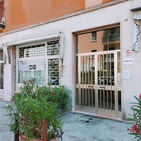 Civico40 Luminoso Appartamento Con Balconi E Garage Privato Verona Exterior foto